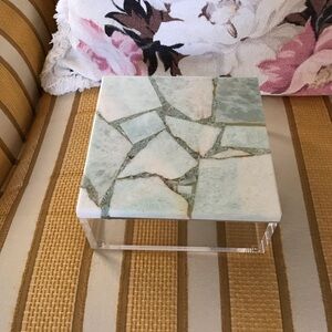 Tozai Home Two’s Company Green Amazonite Acrylic Lidded Footed Box